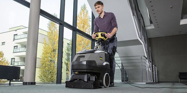 Giải pháp vệ sinh chuyên sâu, nhanh chóng, chuyên nghiệp với máy giặt thảm công nghiệp